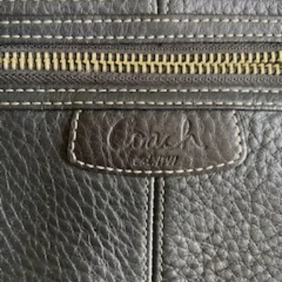 Coach Shoulder Bag - Picture 2 of 10
